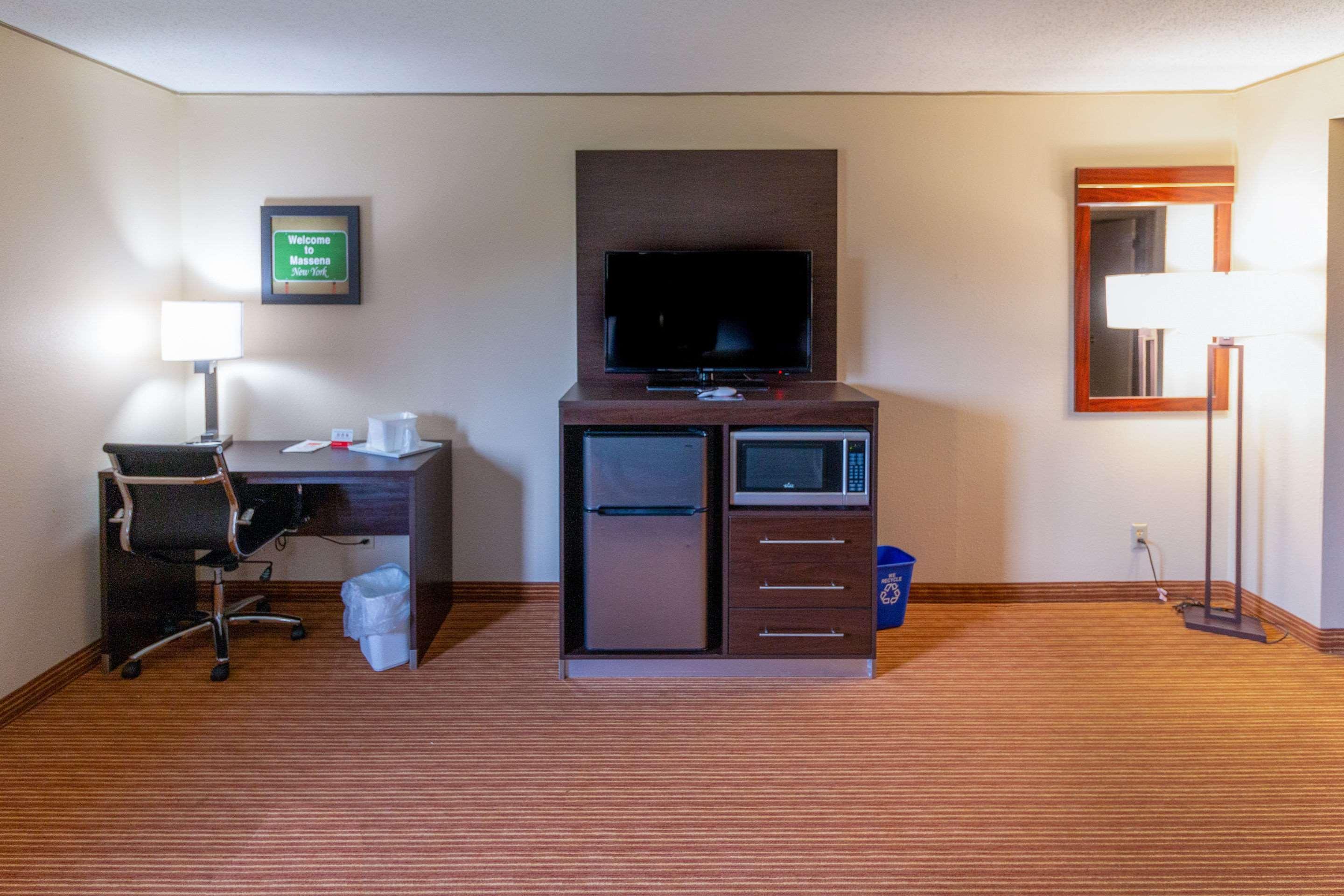 Surestay By Best Western Massena Exterior foto