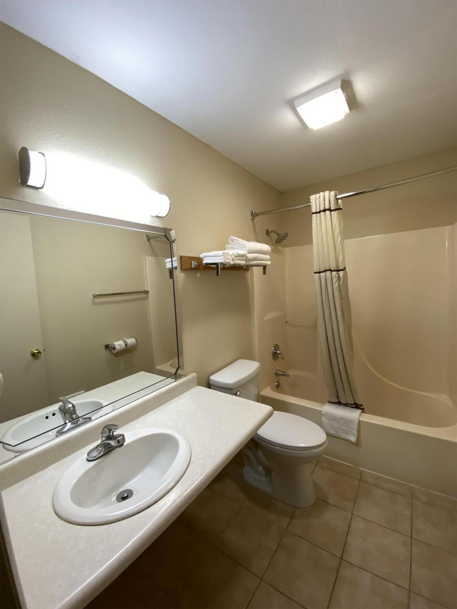 Surestay By Best Western Massena Exterior foto