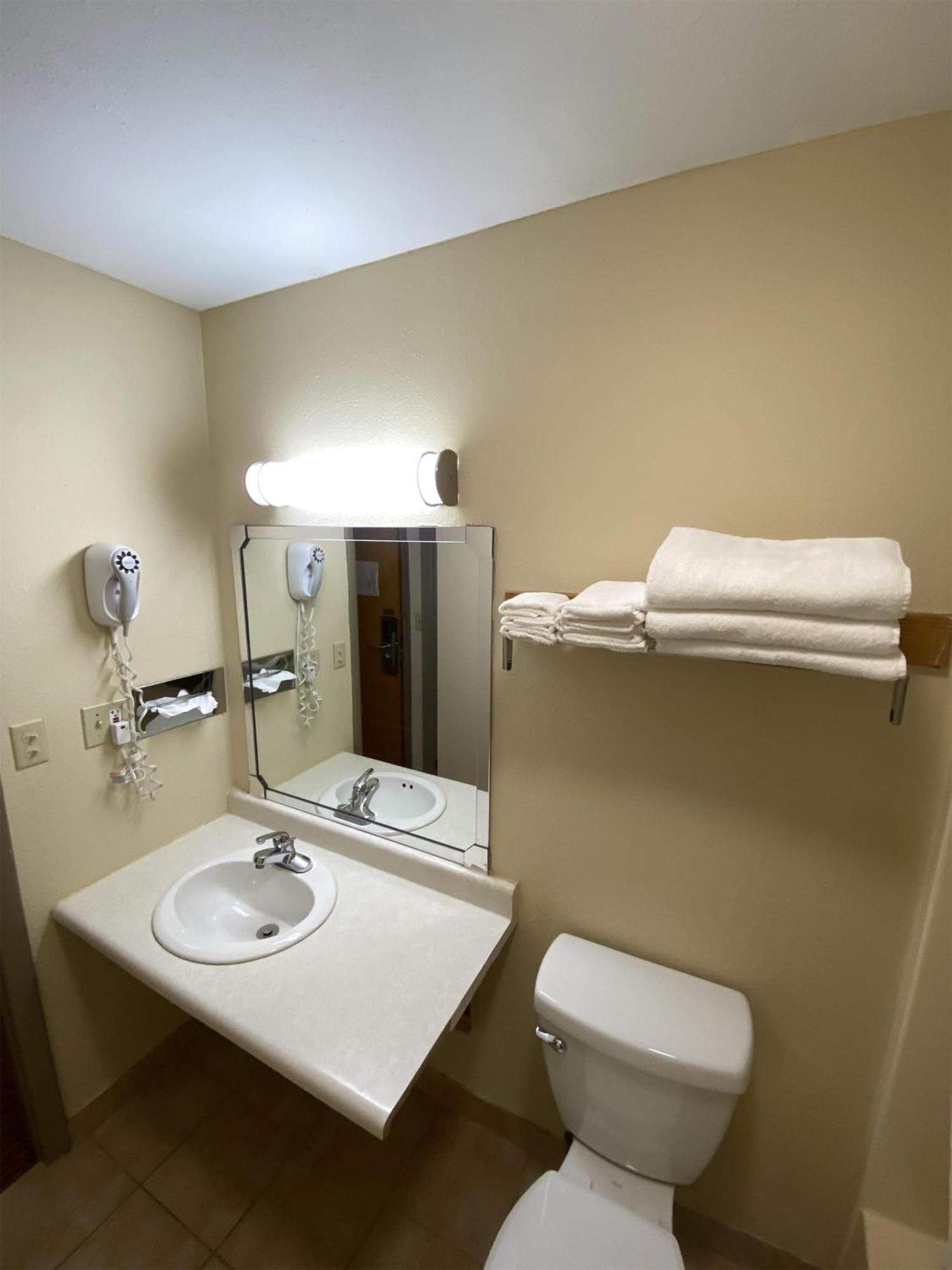 Surestay By Best Western Massena Exterior foto